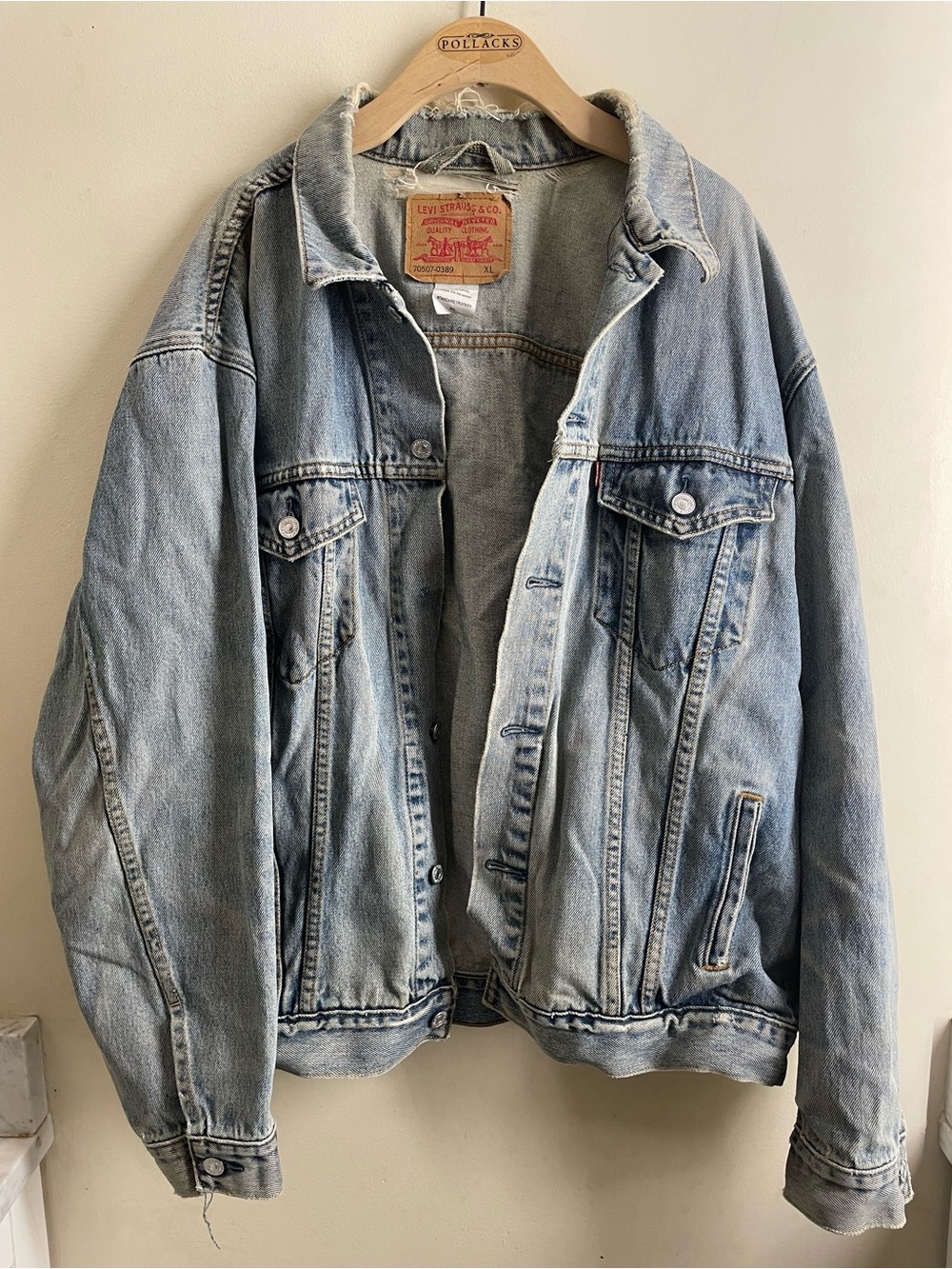 Levi’s Standard Trucker Distressed Denim Jacket XL Oversized Grunge 70507